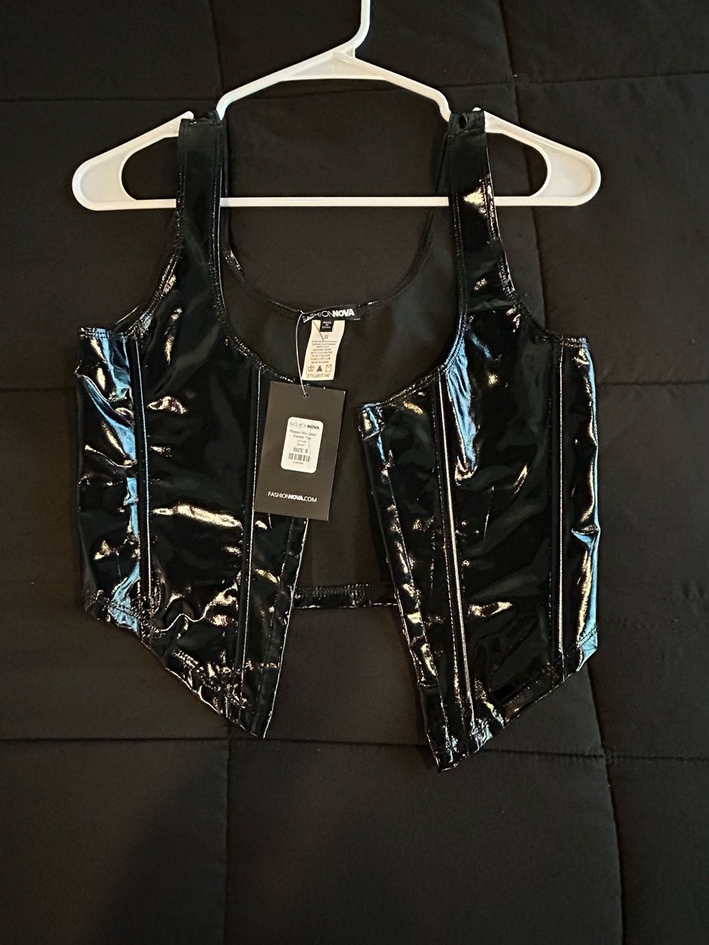 Fashion Nova Black Shiny Patent Faux-Leather Cropped Vest